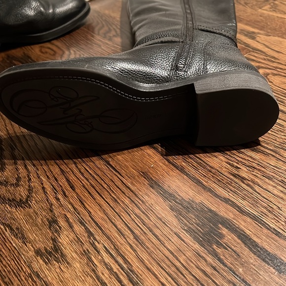 Enzo Angiolini black pebbled leather riding boots size 9 - Picture 4 of 7